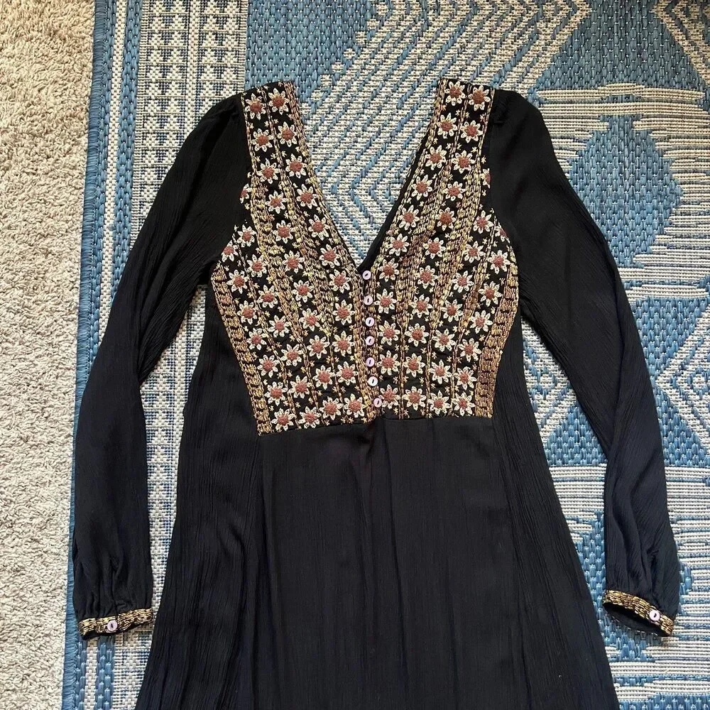 Boho folk embroidered floral romantic goth whimsygoth empire waist midi dress S